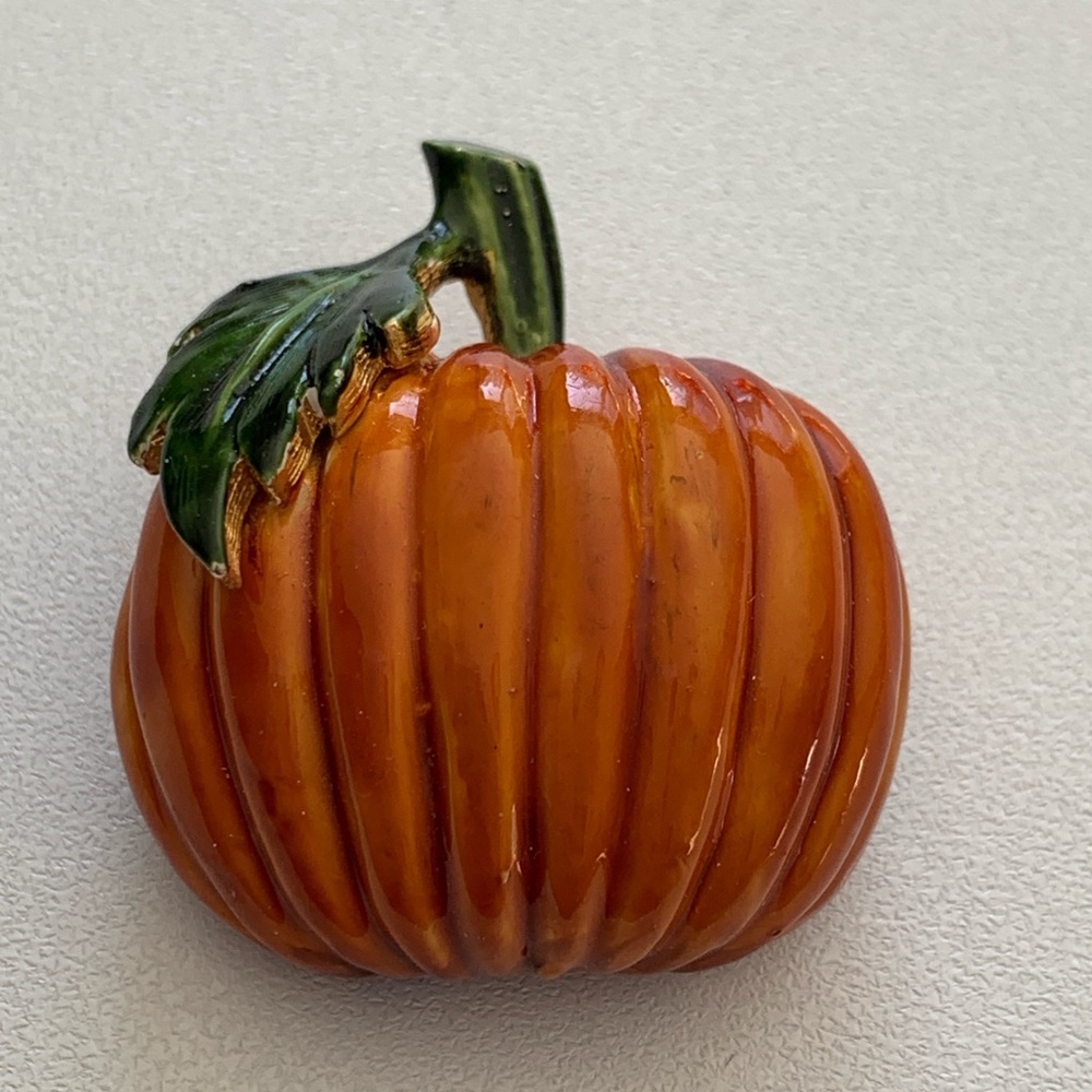 Vintage Enameled Pumpkin Brooch with Green Leaf